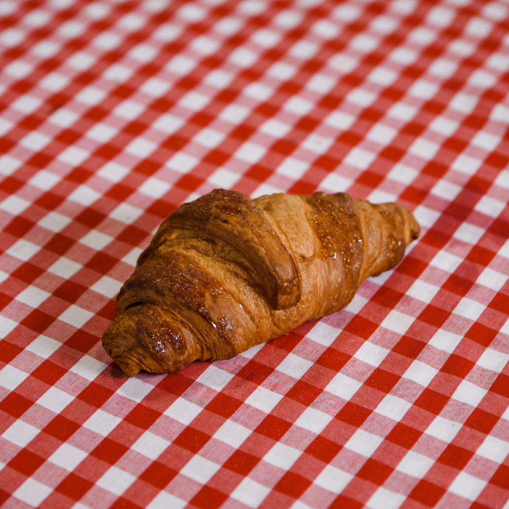 Raspberry Croissant "Vegan"